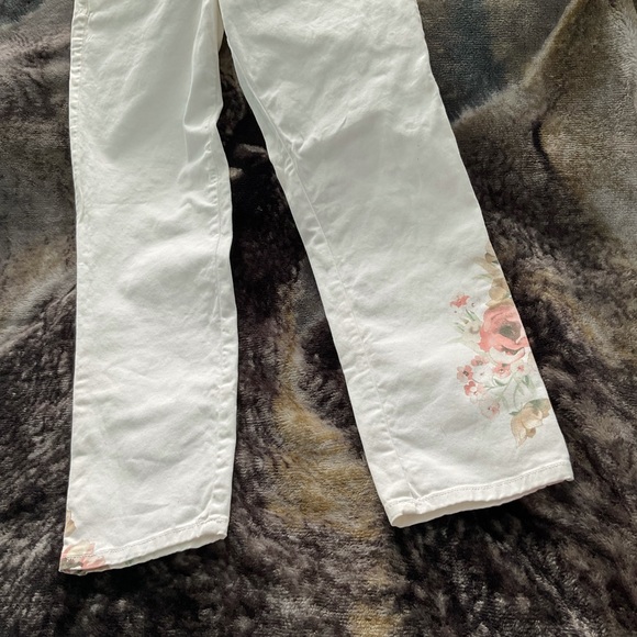 💸NYDJ White Floral Jeans 🤍🌺 size 4 - Picture 4 of 11